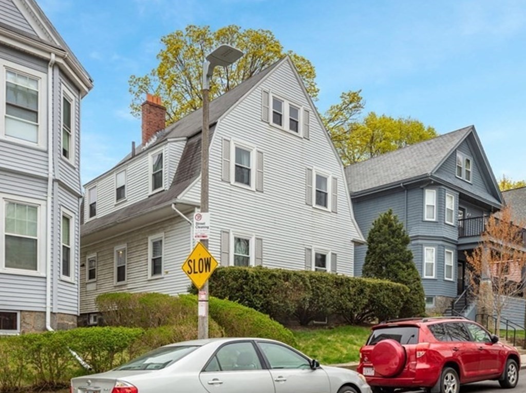 31 Edwin Street Boston, MA 02124 - Photo 2 of 39 Gallery Image 2