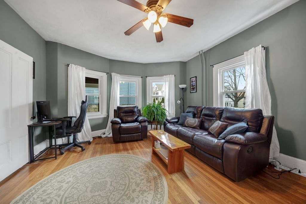 31 Edwin Street Boston, MA 02124 - Photo 5 of 39 Gallery Image 5