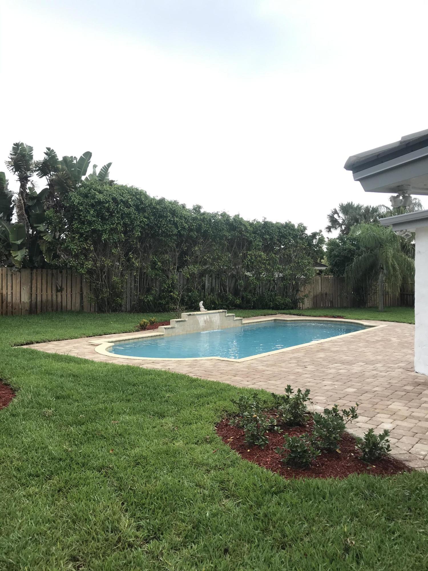75 Cinnamon Place Tequesta, FL 33469 - Photo 22 of 23 IMG_3823