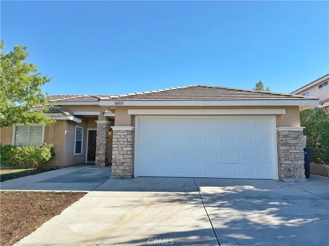 $2,900 | 36822 Firethorn Street, Palmdale, CA 93550