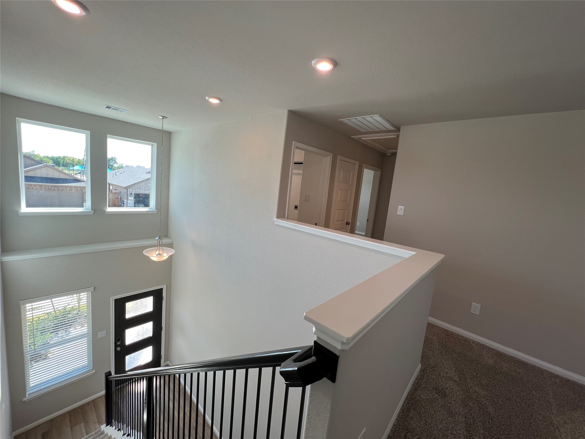 5635 Giving Grace Way Houston, TX 77048 - Photo 8 of 28