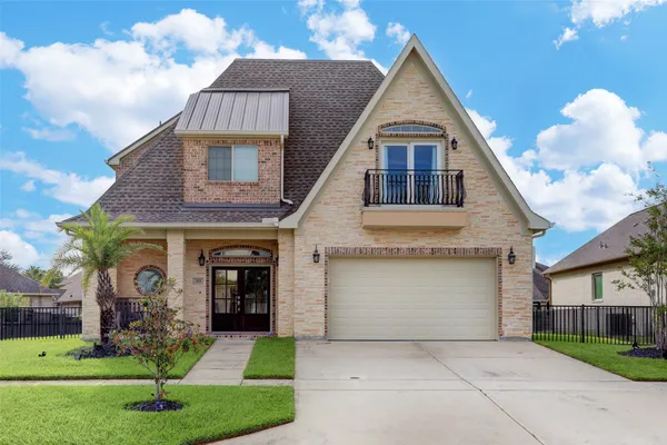 $3,500 | 327 Twin Timbers Lane, Kemah, TX 77565