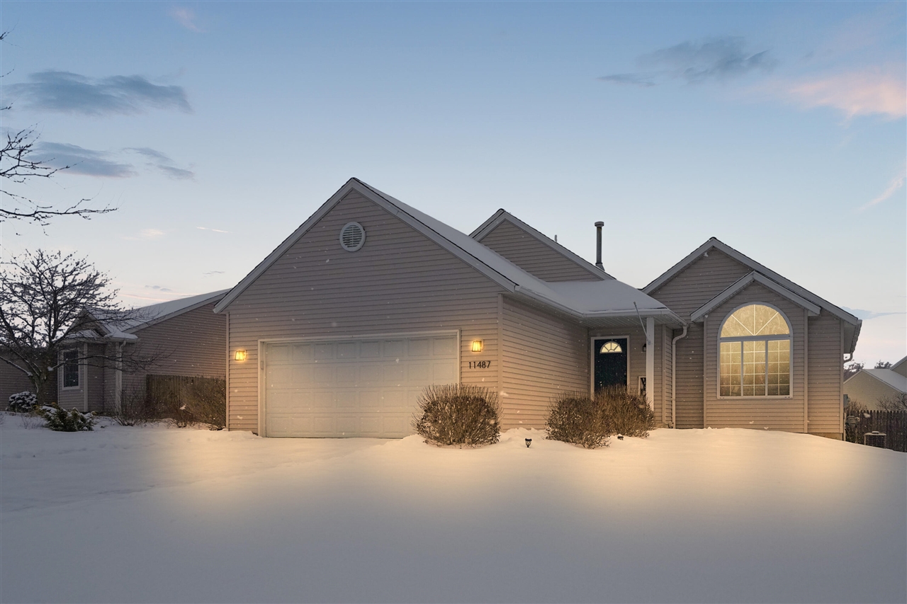 11487 Barnsley Road Lowell, MI 49331 - Photo 2 of 30