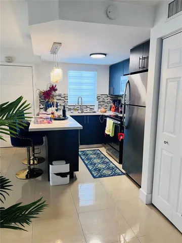 $2,900 | 3101 Southwest 27th Avenue, Unit 101, Miami, FL 33133