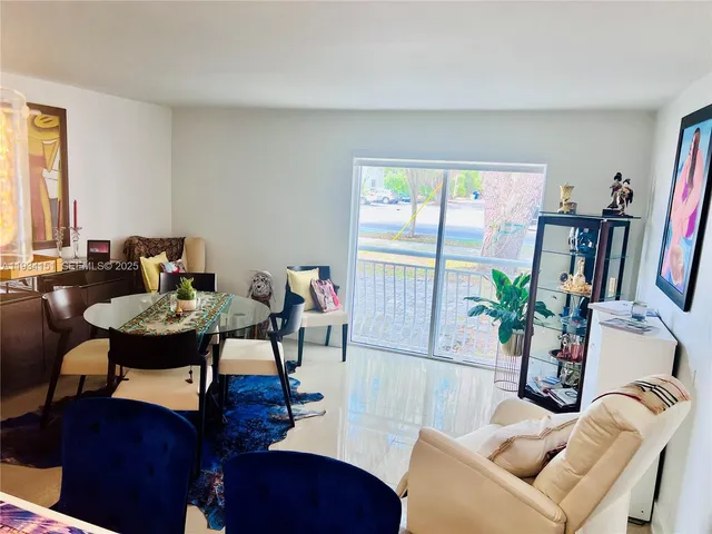 $2,900 | 3101 Southwest 27th Avenue, Unit 101, Miami, FL 33133
