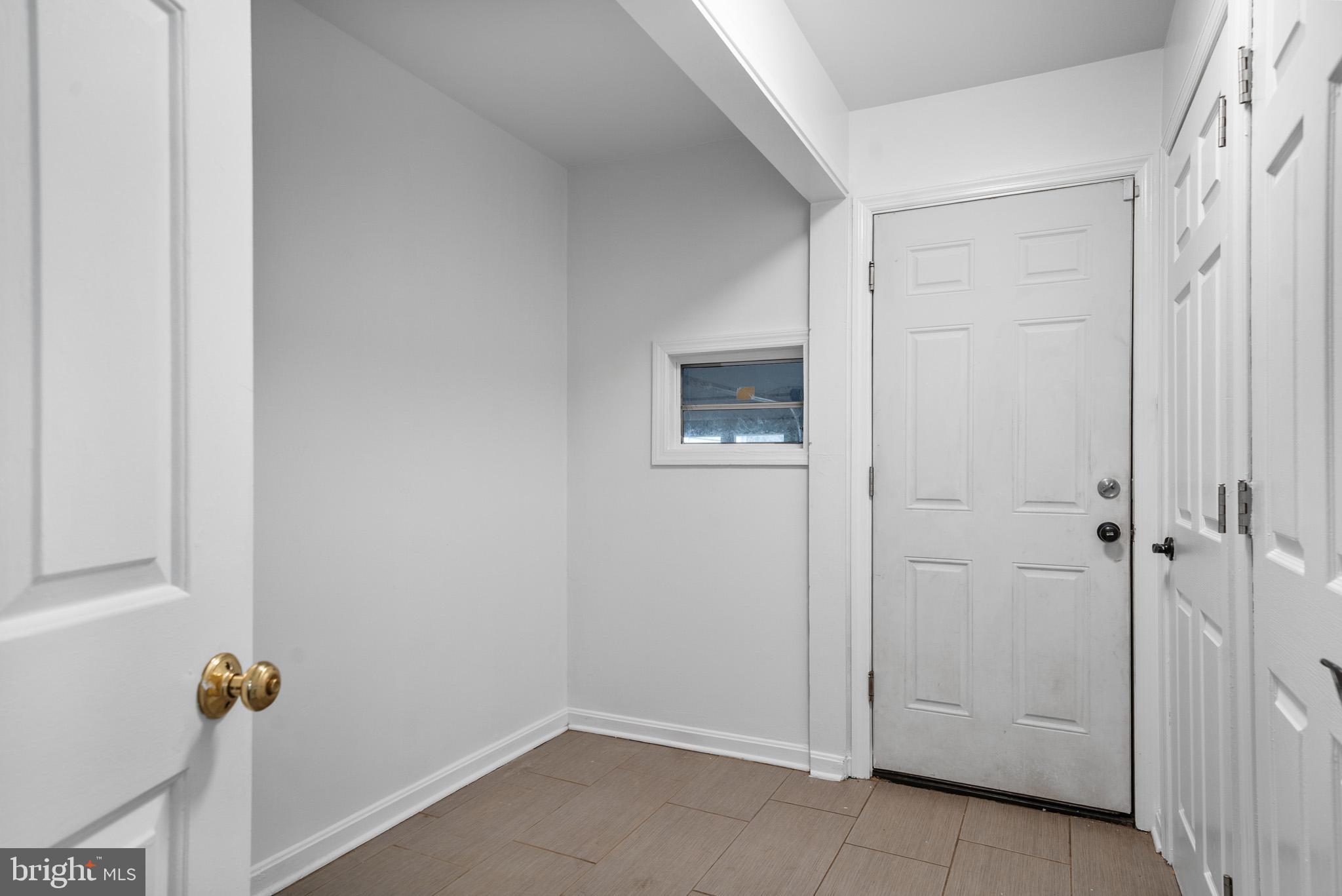 5918 Old Croom Station Road Upper Marlboro, MD 20772 - Photo 27 of 89 Mud Room off kitchen