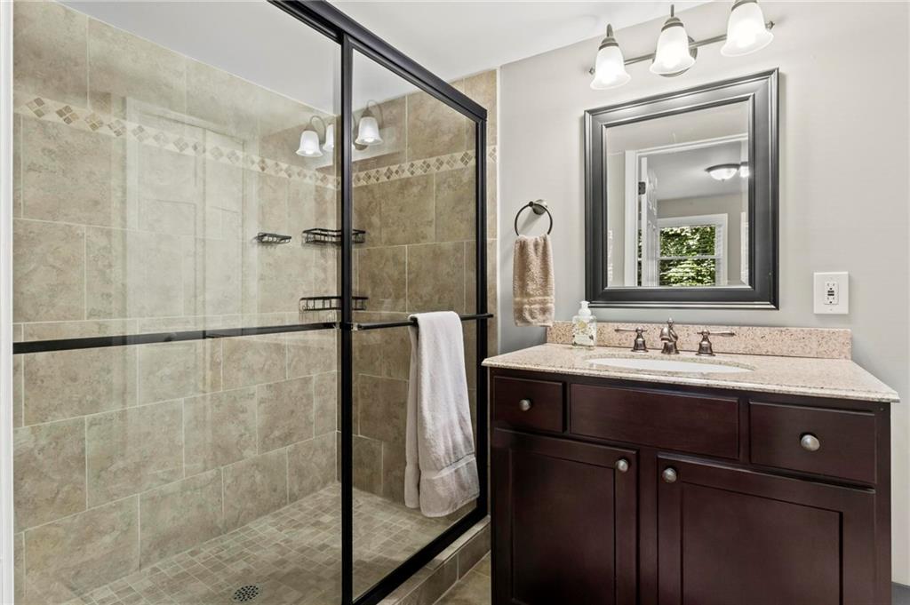4941 Bedell Road Roswell, GA 30075 - Photo 31 of 39 Gallery Image 31