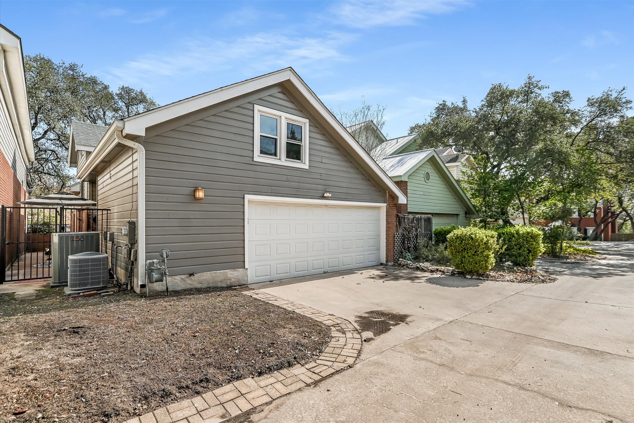 5622 Parade Ridge Austin, TX 78731 - Photo 23 of 24 Garage and back ally