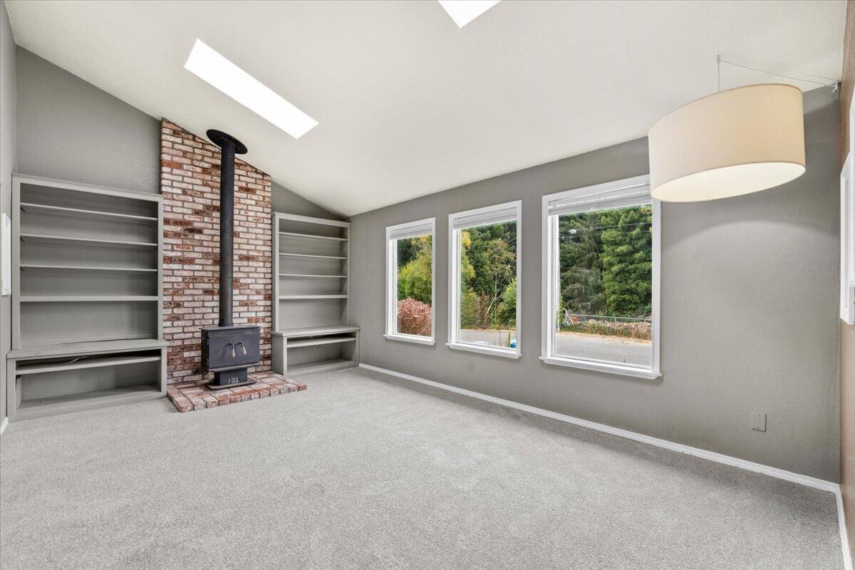 1400 Leslie Road Eureka, CA 95503 - Photo 4 of 25 Gallery Image 4