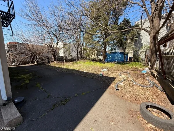 $600,000 | 810 18th Avenue, Irvington, NJ 07111