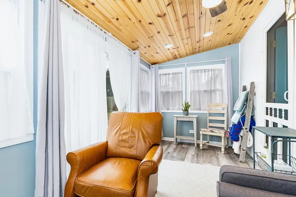 $2,200 | 531 Glen Avenue, Romeoville, IL 60446