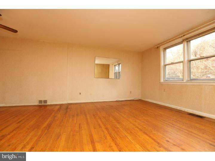 2825 Angus Road Philadelphia, PA 19114 - Photo 20 of 25