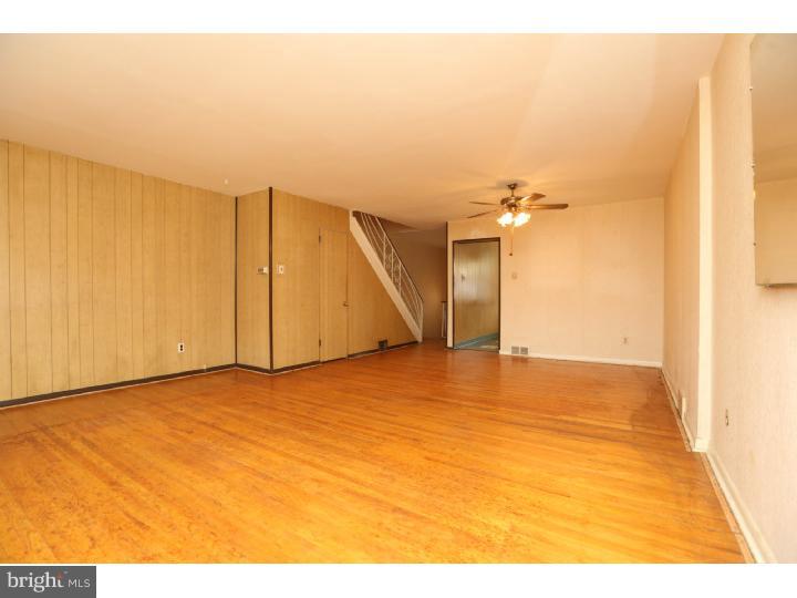 2825 Angus Road Philadelphia, PA 19114 - Photo 4 of 25
