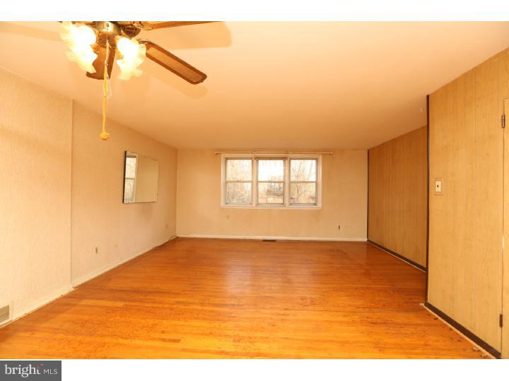 2825 Angus Road Philadelphia, PA 19114 - Photo 6 of 25