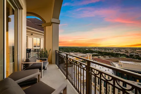 $1,750,000 | 550 Okeechobee Boulevard, Unit UPH11, West Palm Beach, FL 33401