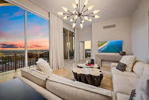 $1,750,000 | 550 Okeechobee Boulevard, Unit UPH11, West Palm Beach, FL 33401