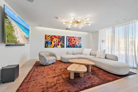$1,750,000 | 550 Okeechobee Boulevard, Unit UPH11, West Palm Beach, FL 33401
