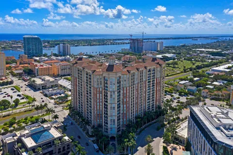 $1,750,000 | 550 Okeechobee Boulevard, Unit UPH11, West Palm Beach, FL 33401