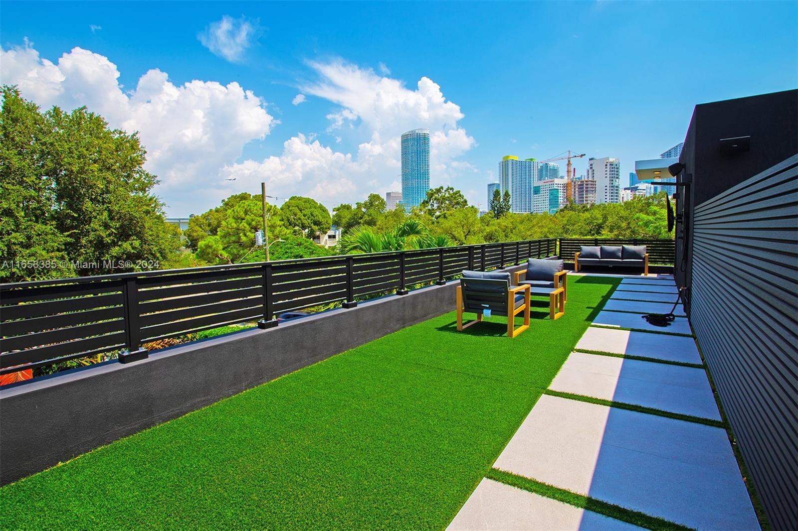 422 Southwest 15th Road, Unit 422 Miami, FL 33129 - Photo 5 of 68