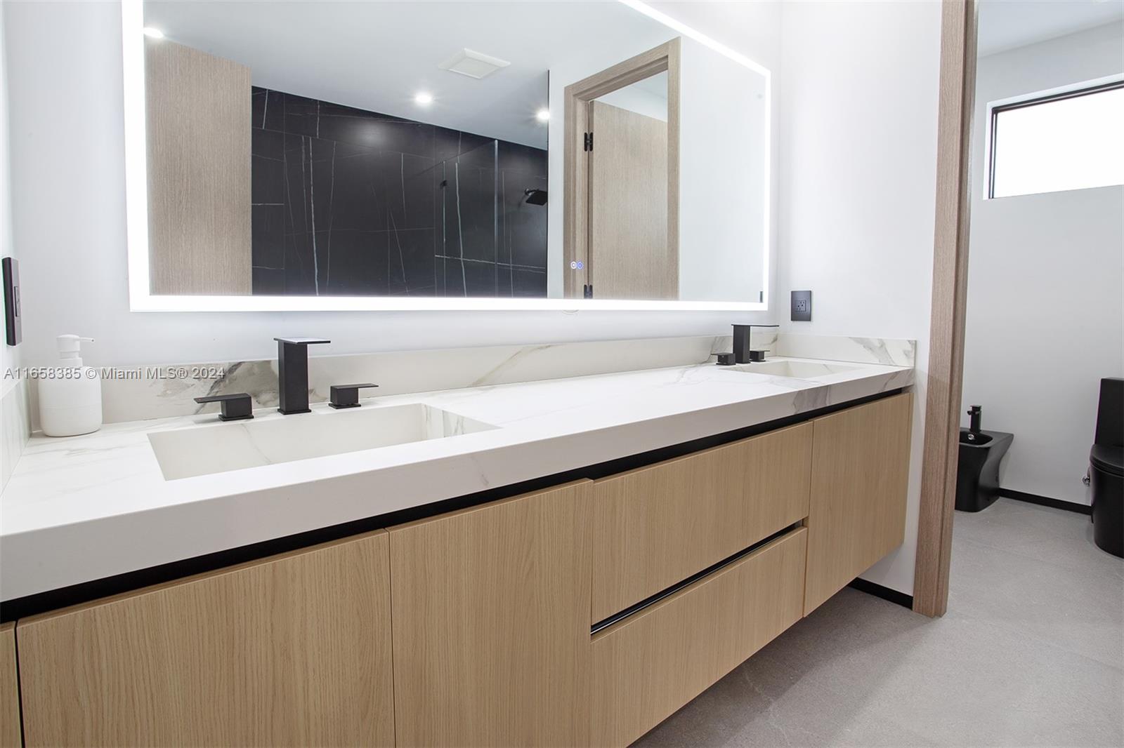 422 Southwest 15th Road, Unit 422 Miami, FL 33129 - Photo 56 of 68