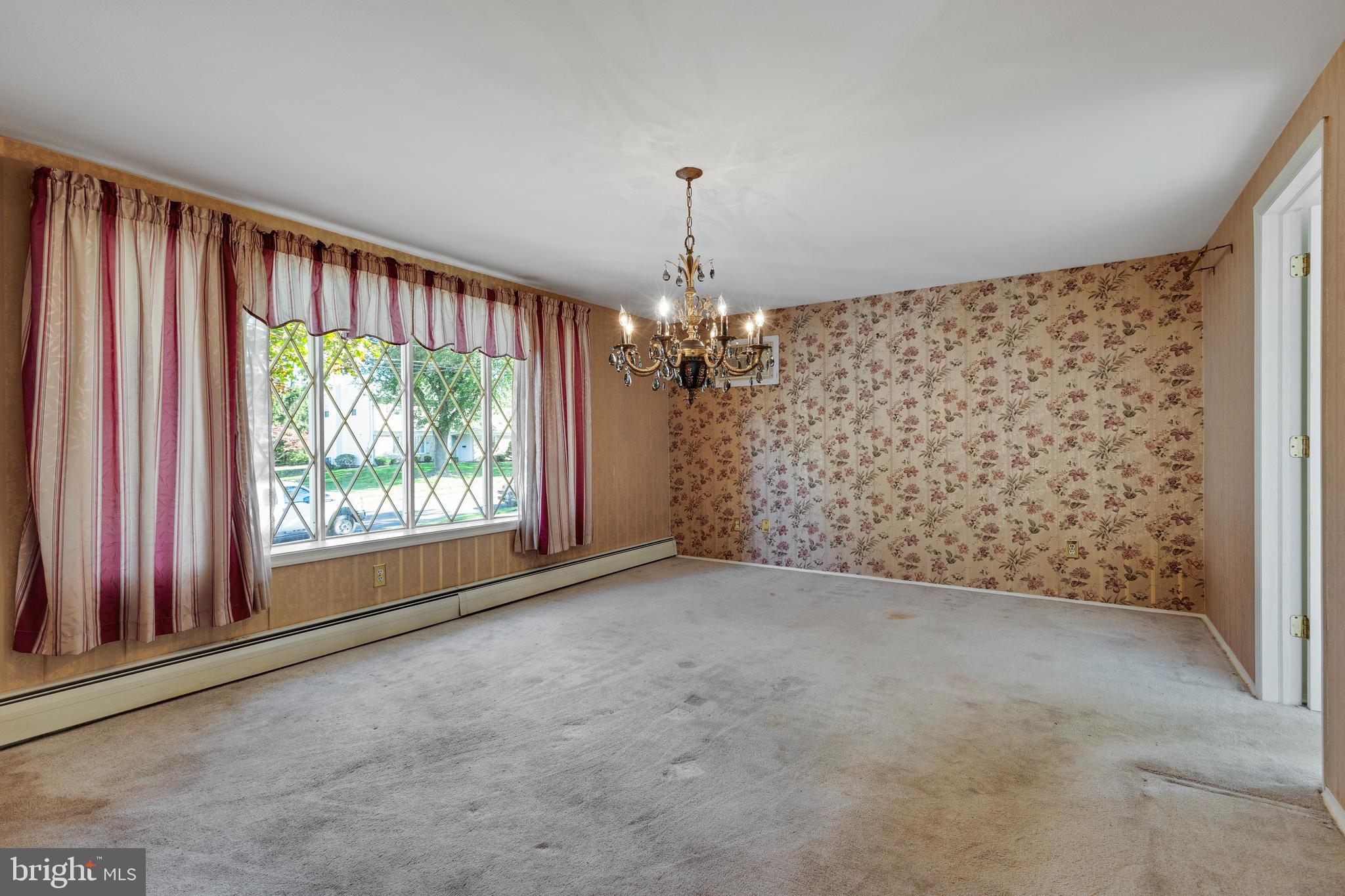 732 Dick Avenue Warminster, PA 18974 - Photo 5 of 30 Living Room