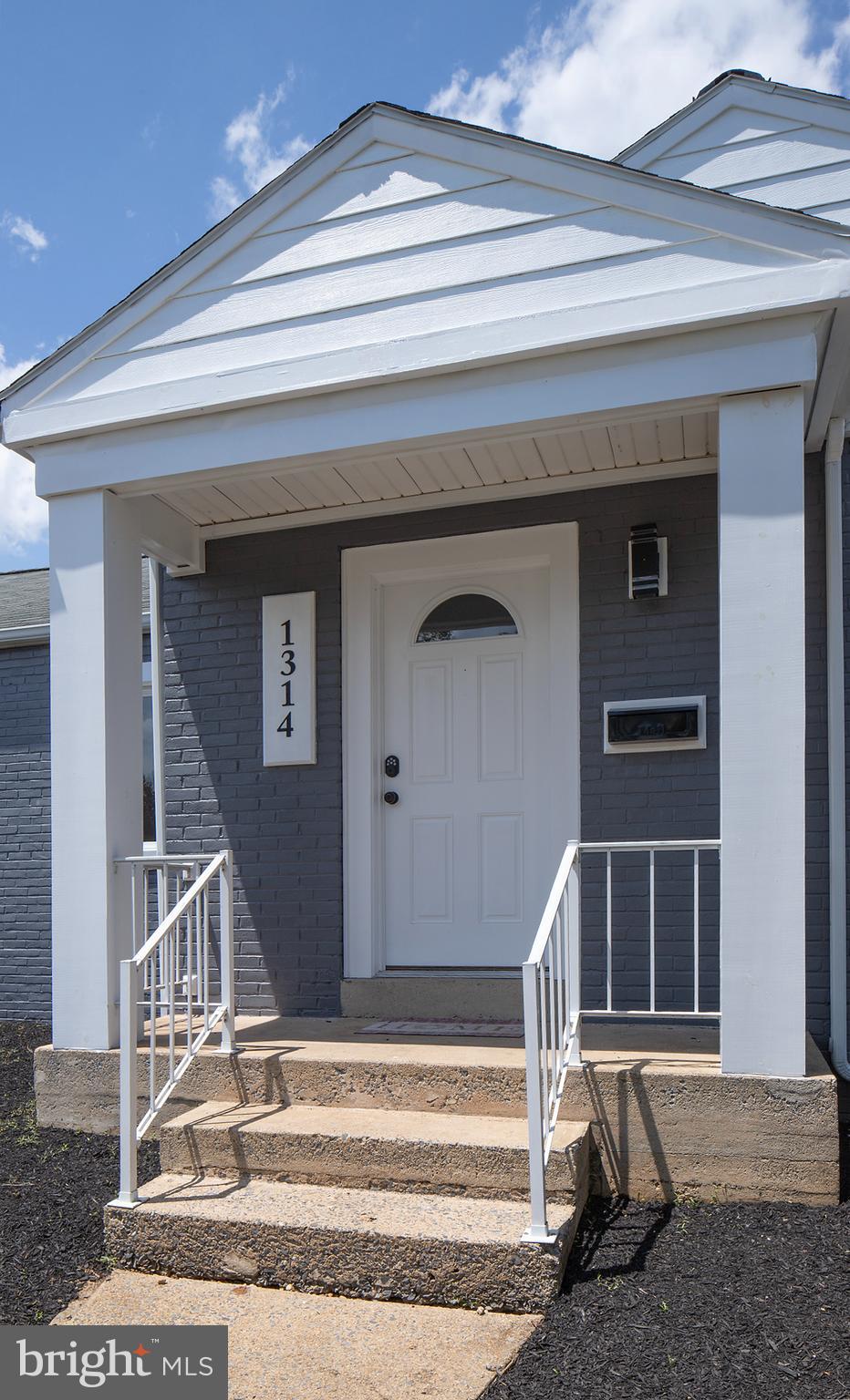 1314 Strafford Road Camp Hill, PA 17011 - Photo 3 of 41 Gallery Image 3
