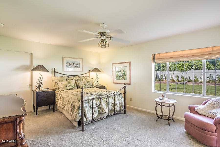 438 East Lamar Road Phoenix, AZ 85012 - Photo 10 of 24 438 E Lamar-12