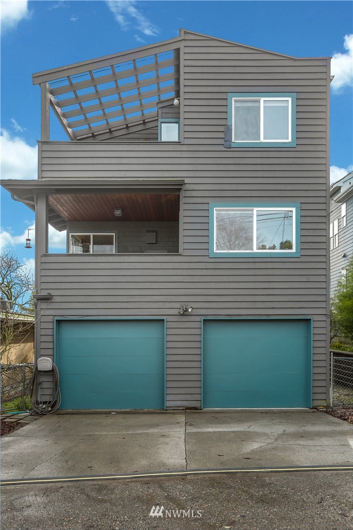 2418 East Roy Street Seattle, WA 98112 - Photo 30 of 32 a front view of a house