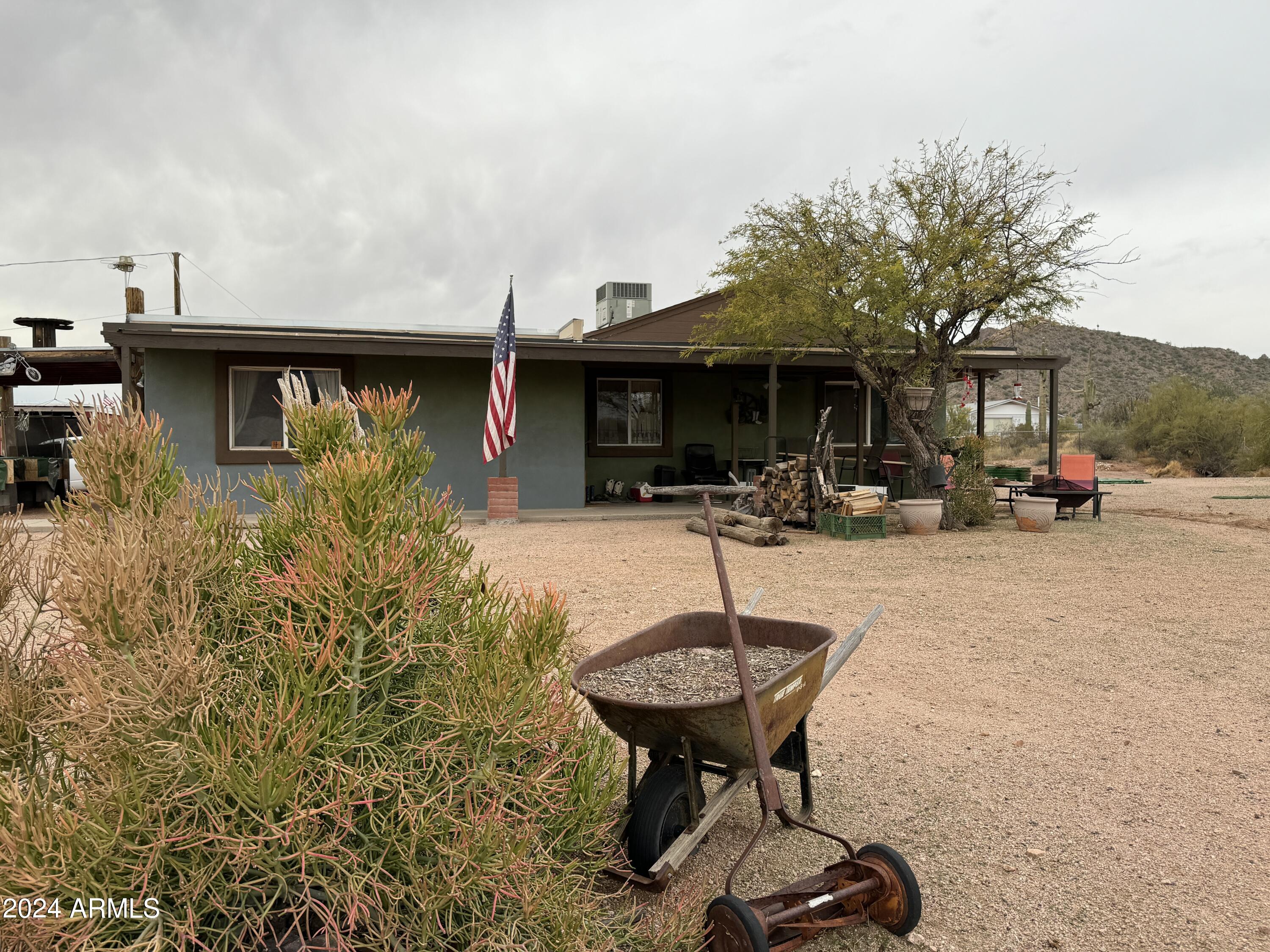 5048 North Gila Road Apache Junction, AZ 85119 - Photo 1 of 12 IMG_1332