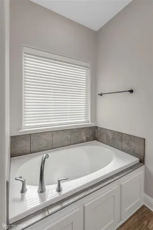 $379,900 | 1013 VOSS Road, Stonewall, LA 71078