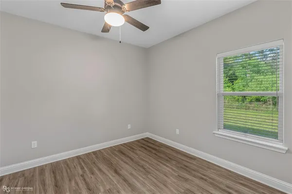 $379,900 | 1013 VOSS Road, Stonewall, LA 71078