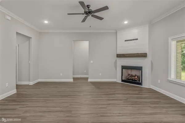 $379,900 | 1013 VOSS Road, Stonewall, LA 71078