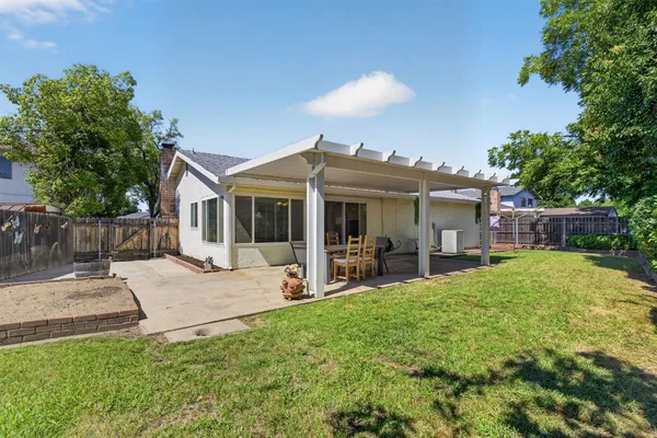 $465,000 | 6528 Mossview Way, Citrus Heights, CA 95621