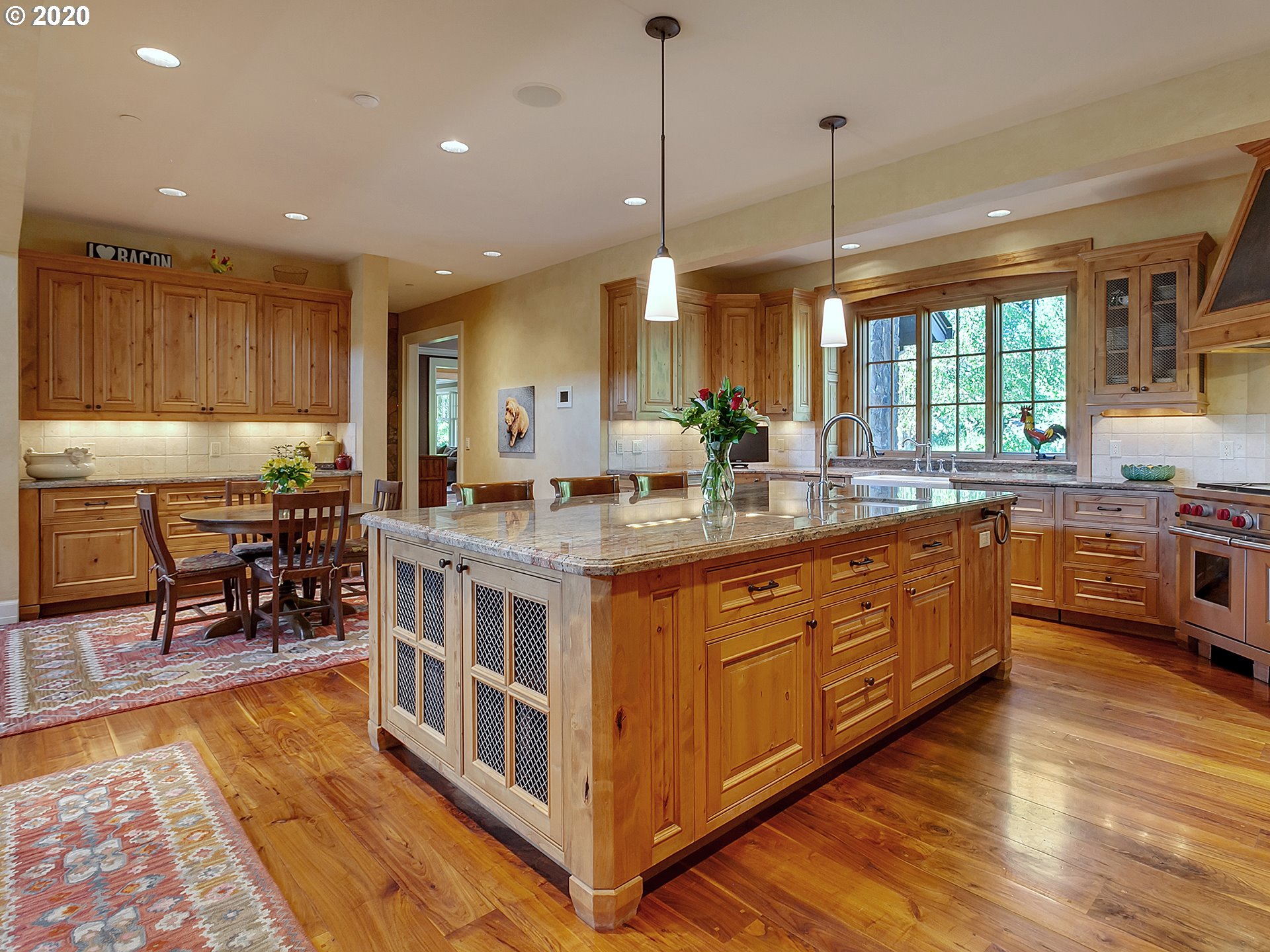 6188 Southwest Wilhelm Road Tualatin, OR 97062 - Photo 7 of 32 Gallery Image 7