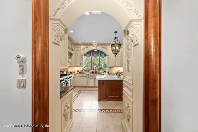 $2,199,999 | 35 Jeffrey Place | Tottenville