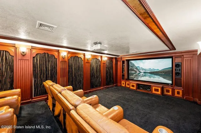 $2,199,999 | 35 Jeffrey Place | Tottenville