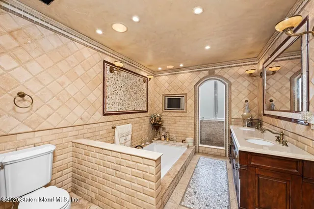 $2,050,000 | 35 Jeffrey Place | Tottenville