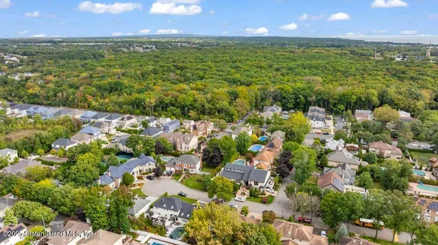 $2,199,999 | 35 Jeffrey Place | Tottenville