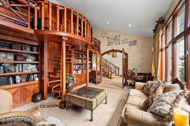 $2,199,999 | 35 Jeffrey Place | Tottenville