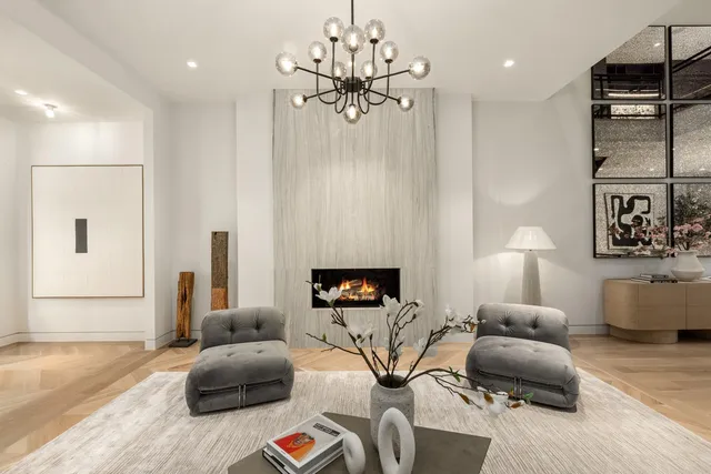 $15,995,000 | 250 West 73rd Street | Upper West Side