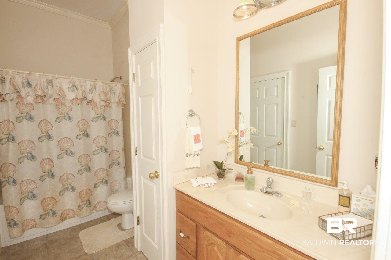 29701 Spring Branch Road West Elberta, AL 36530 - Photo 23 of 46 Bathroom 2