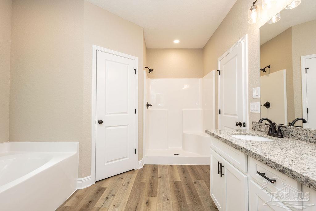 5300 Marks Place Milton, FL 32570 - Photo 13 of 26