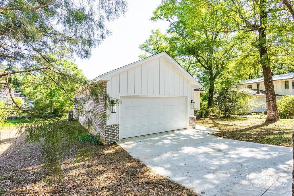 5300 Marks Place Milton, FL 32570 - Photo 2 of 26