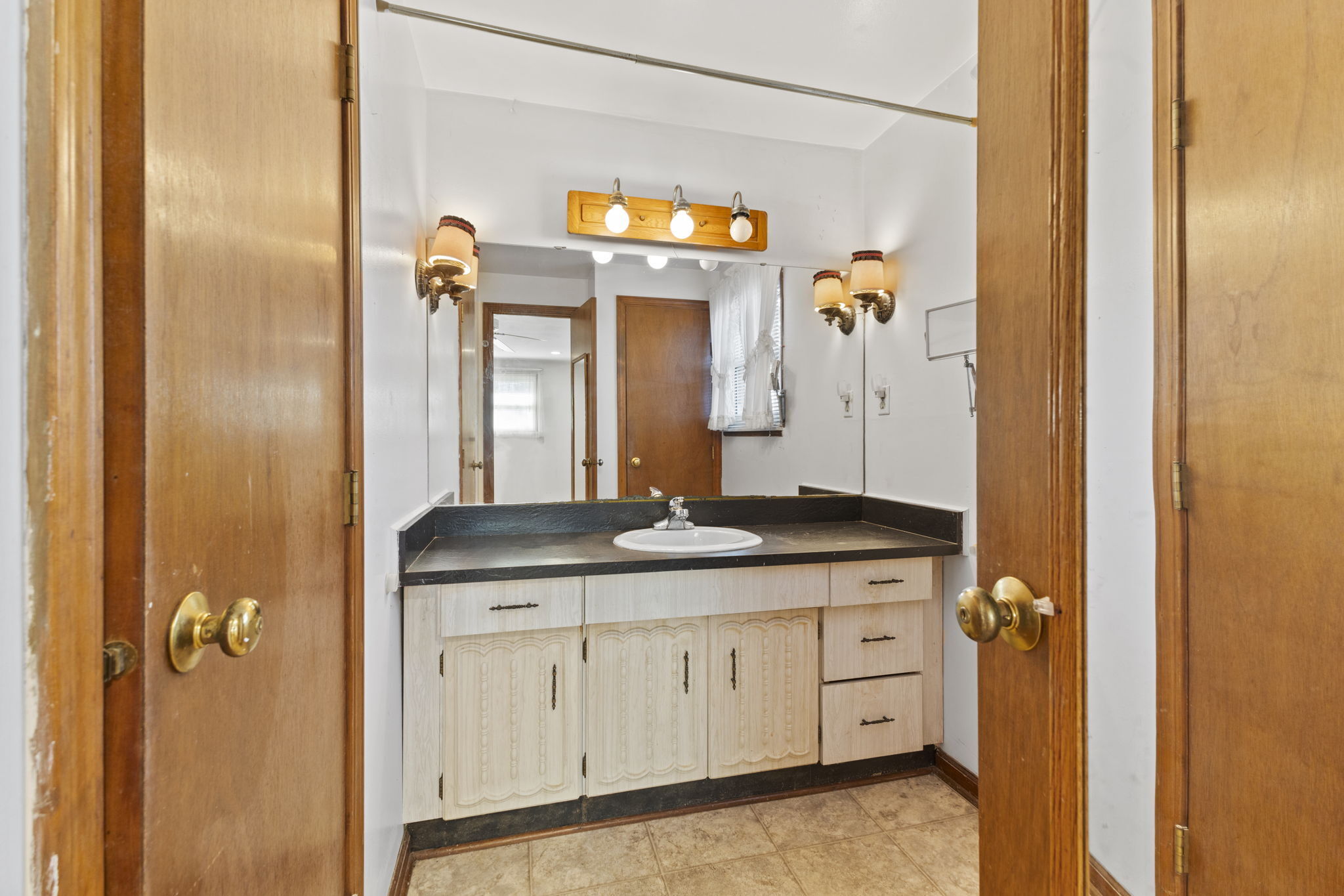 8340 Compton Street Indianapolis, IN 46240 - Photo 17 of 38