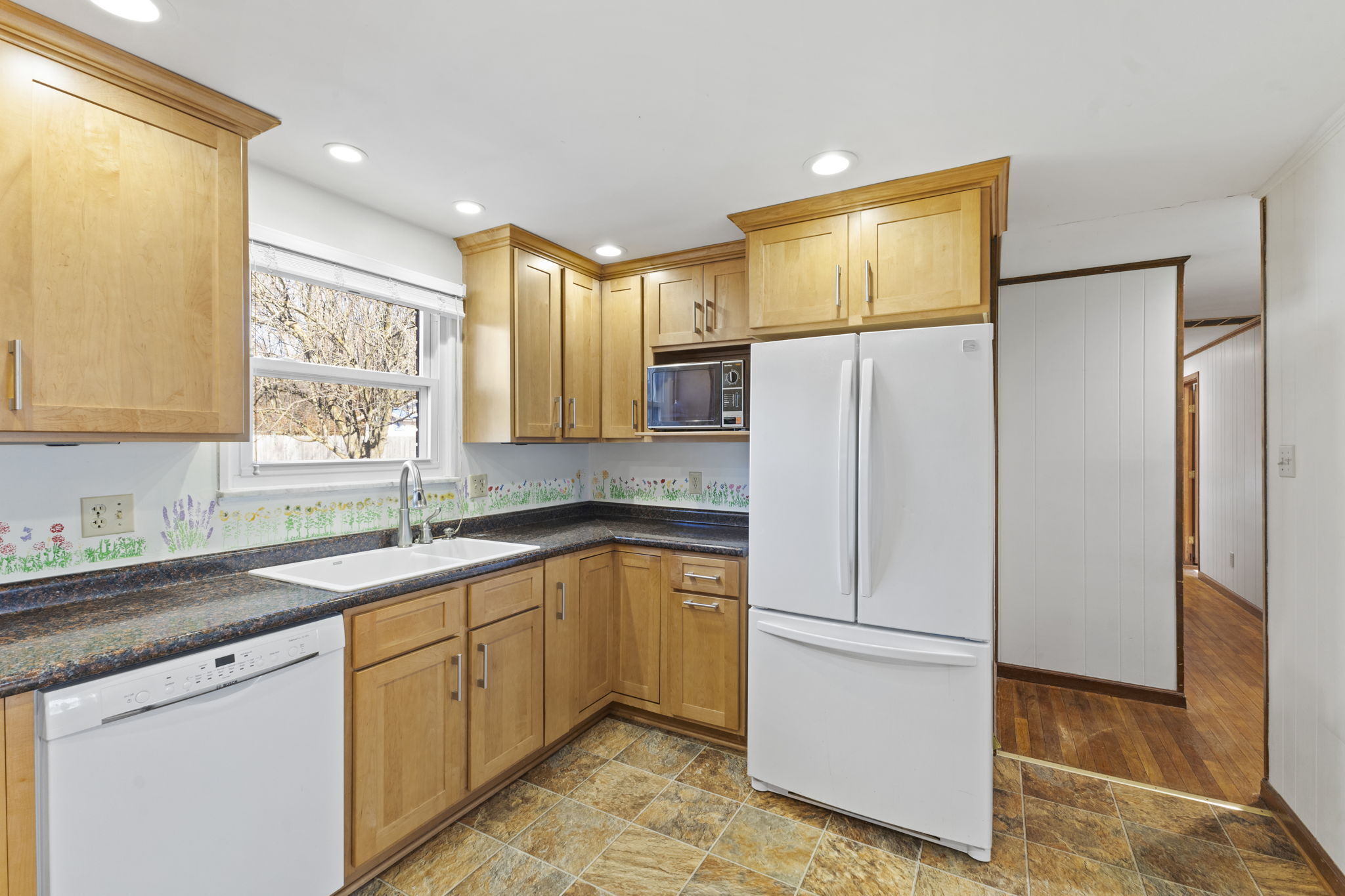 8340 Compton Street Indianapolis, IN 46240 - Photo 7 of 38