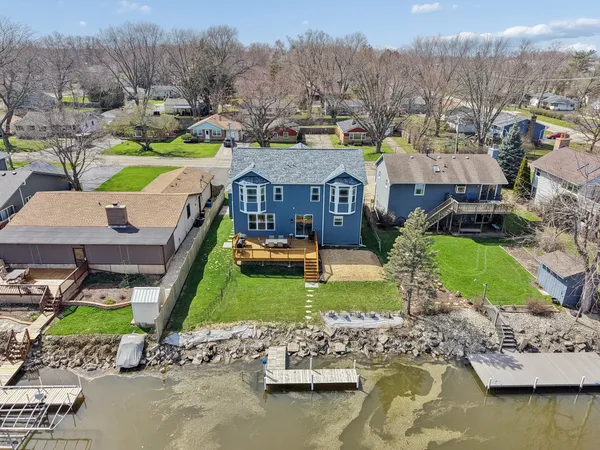 $594,400 | 606 McHenry Avenue, McHenry, IL 60050
