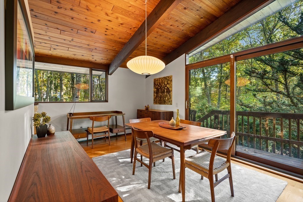 213 Indian Hill Road Carlisle, MA 01741 - Photo 11 of 37