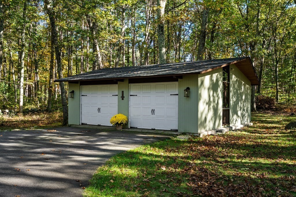 213 Indian Hill Road Carlisle, MA 01741 - Photo 3 of 37