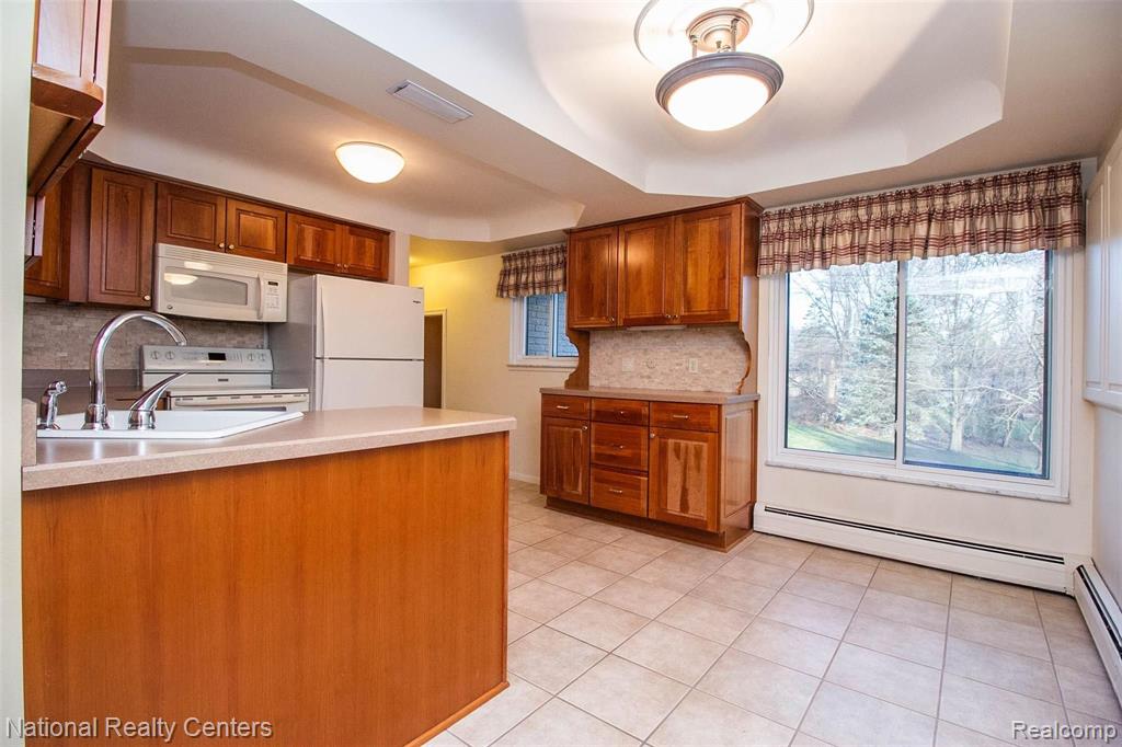187 Old Perch Road Rochester Hills, MI 48309 - Photo 9 of 35