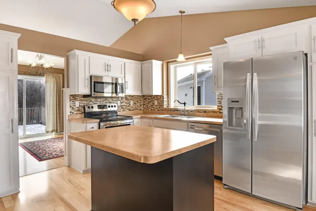 $415,000 | 420 21st Avenue North, Sartell, MN 56377